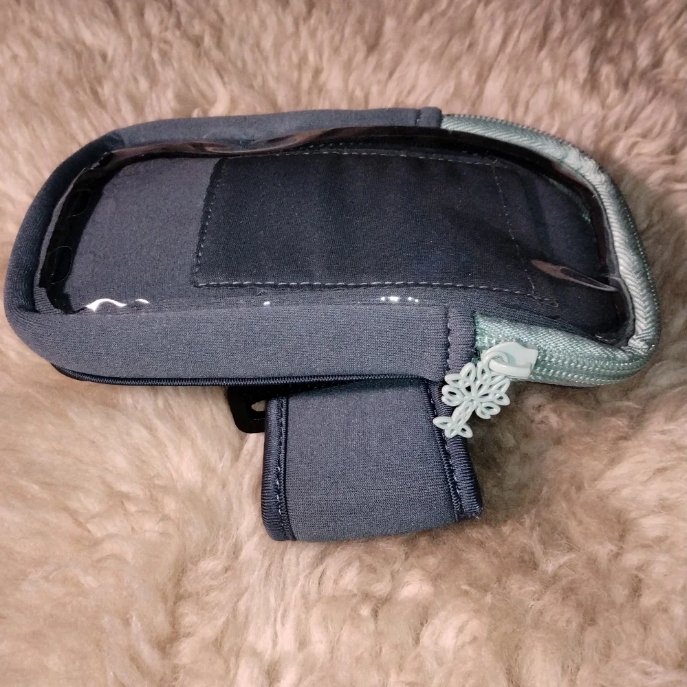 Cellphone Holder Arm Band with Touch Screen 